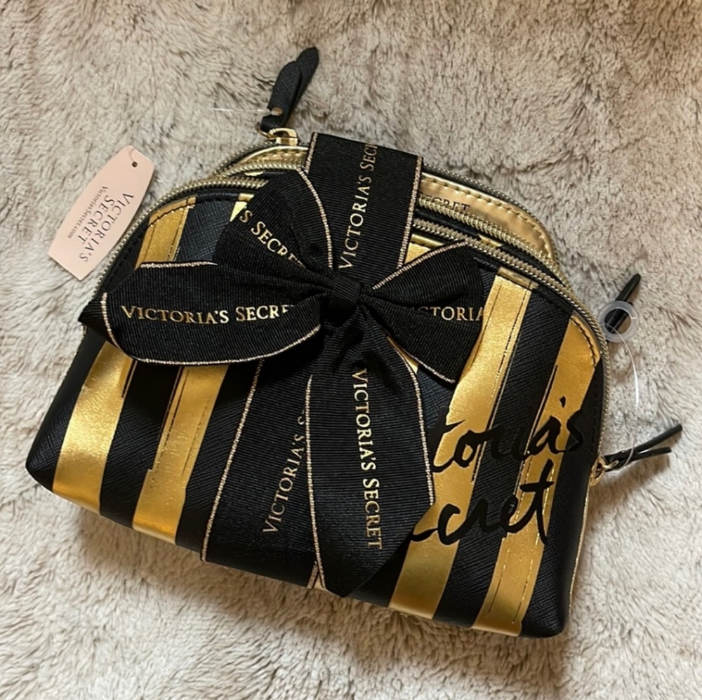 NWT Victoria's secret 3 bag set
